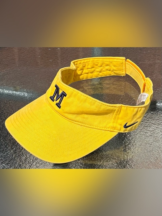 Nike Other - Vintage Y2K Nike University of Michigan Wolverines NCAA Strapback Visor Hat OSFA